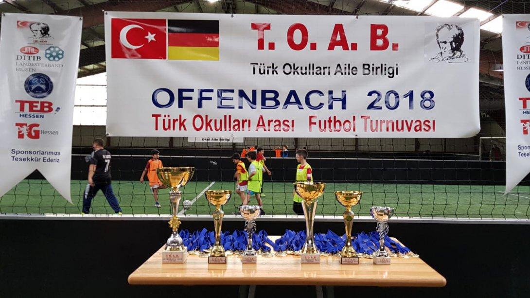 Sponsolarının desteği ile Offenbach Veli Derneğimizin Düzenlediği Offenbach Türk Okulları Arası Futbol Turnuvası